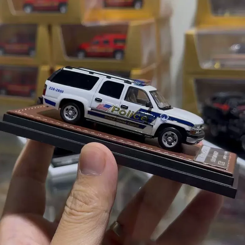 الأسهم الجديدة Goc Mk 1:64 قسم الإطفاء الضواحي الشرطة سيارة إسعاف سبيكة 2025 Hec معرض طبعة محدودة لعبة دييكاست مصغرة