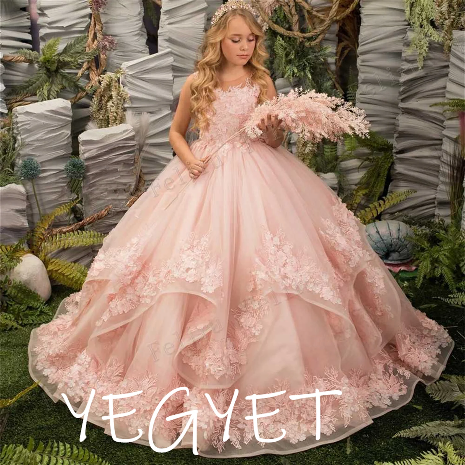 

Lace Floral Appqulies Flower Girl Dresses Fluffy Princess Girl Dress Tiered Wedding Dress for Kids Formal Occasion Party Gowns