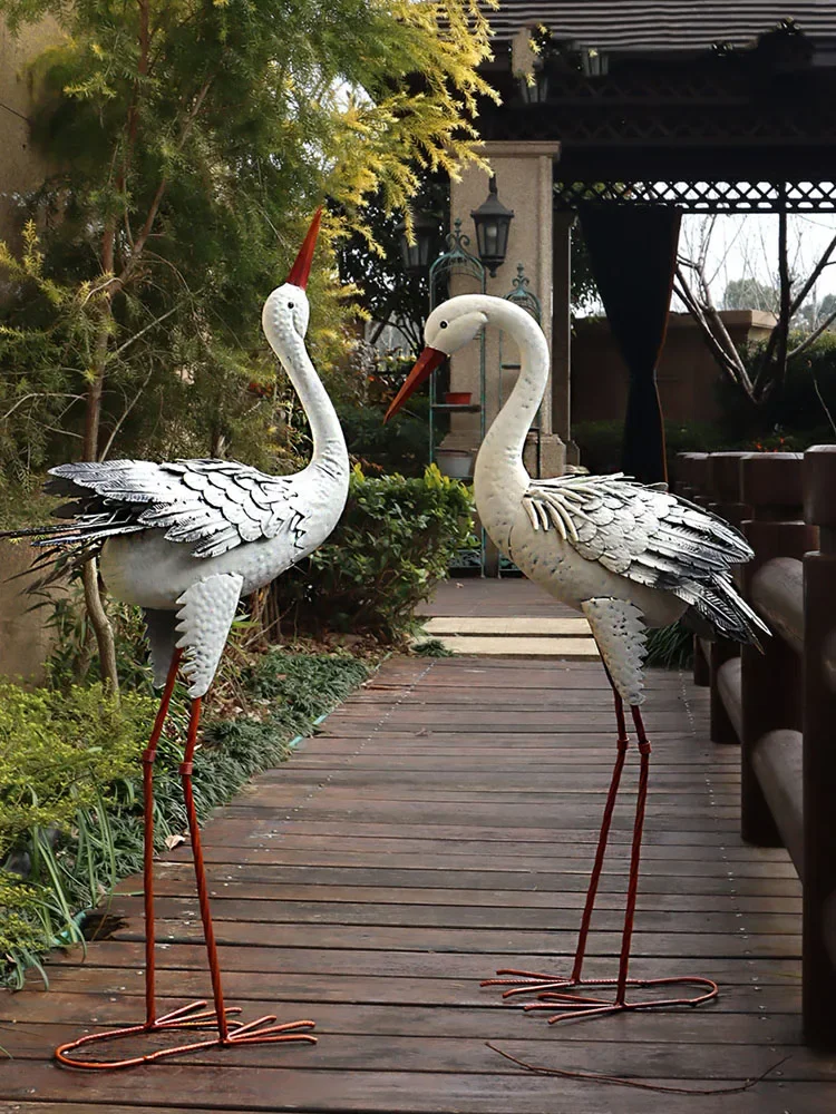 

Outdoor Yard Garden Decoration Statues Iron Art Red-crowned Crane Gardening Exterior Accessories Decor For Country House Animal