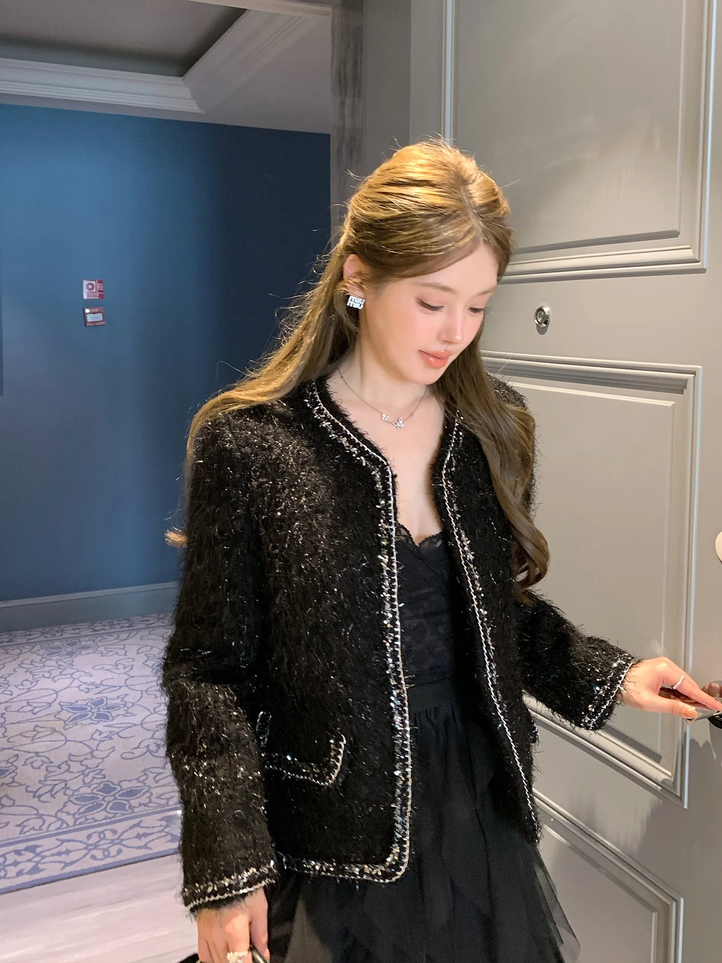 

Роскошное меховое джае свободного покроя с кисточками, дизайн iny Tead, имитация длинного свека, пальто для молодых женщин