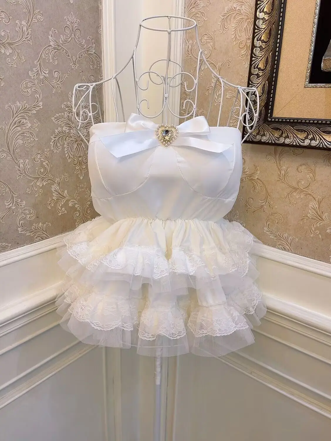 Lolita Sweet Bow Love Diamond Puffy Cake Princess Tops 2024 Summer New Fashion Lace Ruffled High Waist Slim-Fit Short Top Women