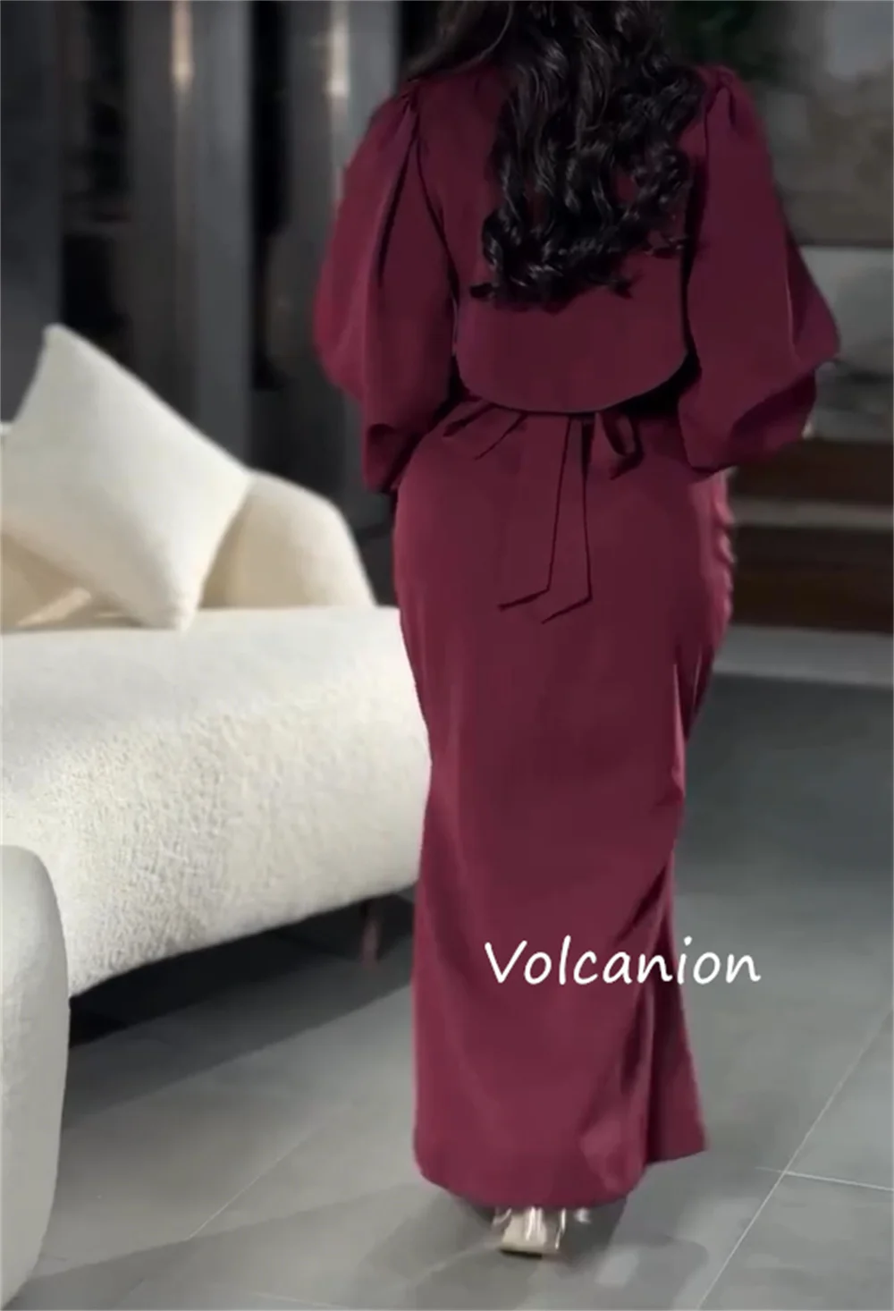 Gaun Midi Model Terompet Berpayet Lipit Gaya Cina Khusus untuk Acara Spesial Berkilau dan Rumit