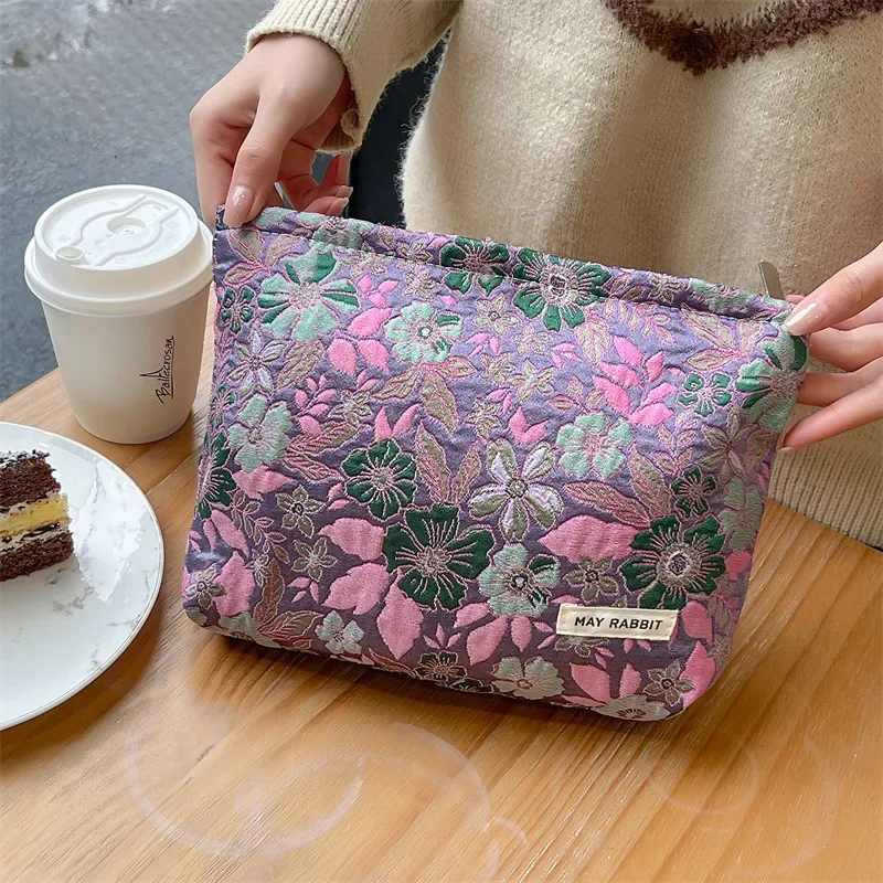 Women Canvas Travel Portable Makeup Organizer Zipper Bag Simple Sweet Pink Flower Embroidered Clutch Cosmetic Bag Makeup Case