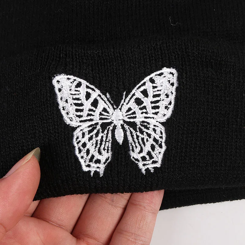 Beanie HatButterfly Embroidery Women Autumn and Winter Black White Embroidery Knitted Hats Skullies For Men and Women Hip Hop