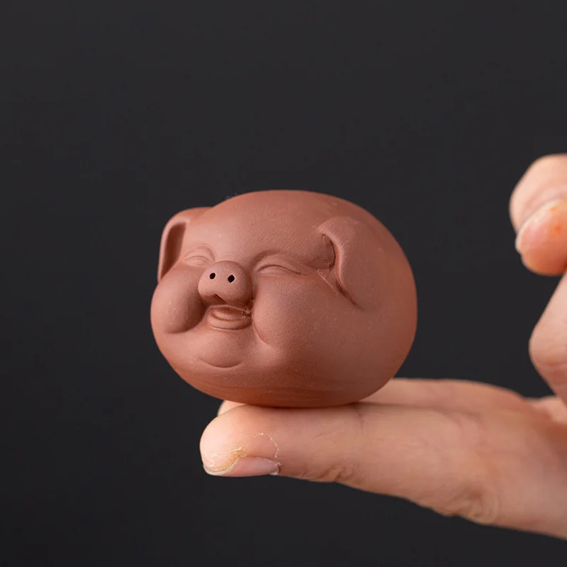 Premium Elegant Handmade Vintage Zisha Purple Clay Tea Pet Pig Figurine Creative Ornament for Home Office Tea Tabletop DecorGift