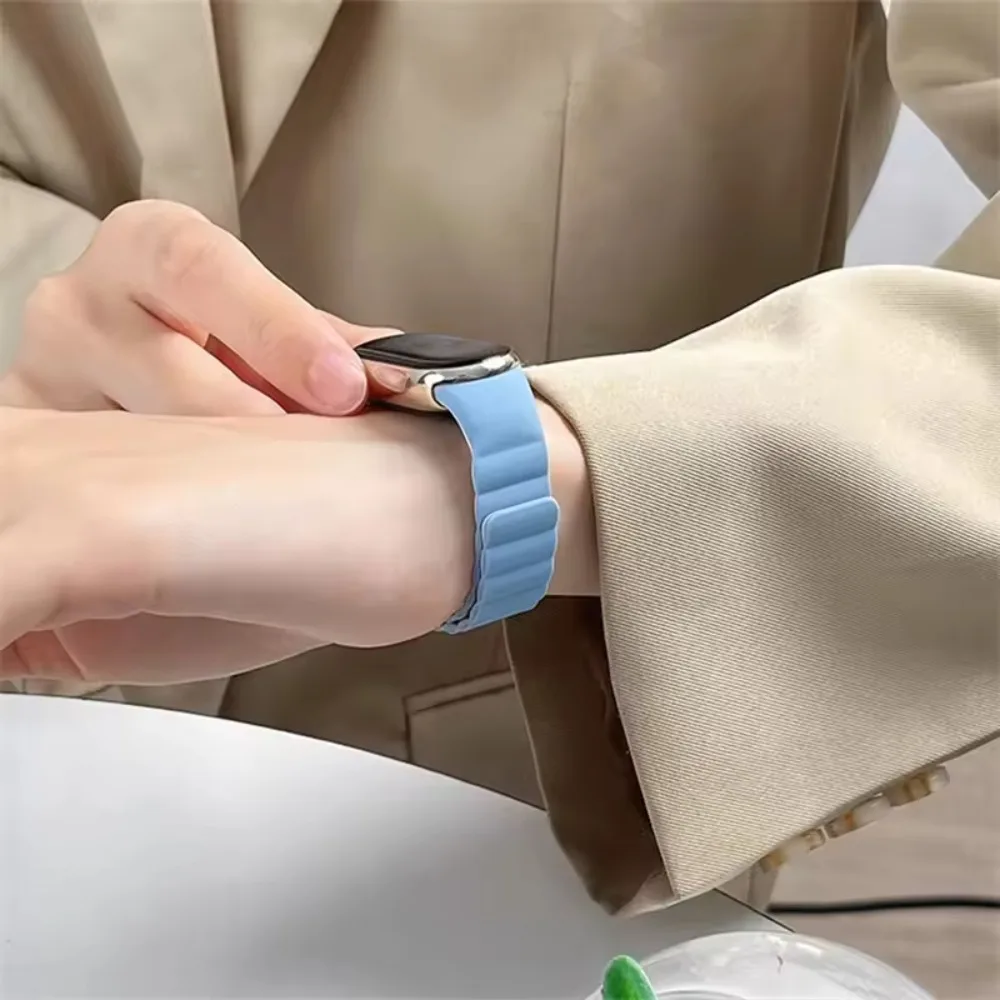 Silicone Strap for Xiaomi Mi Band 10 9 8 7  Magnetic Loop Comfortable Band Replaceable Correa for Xiaomi Mi Band 6 5 4 Bracelet