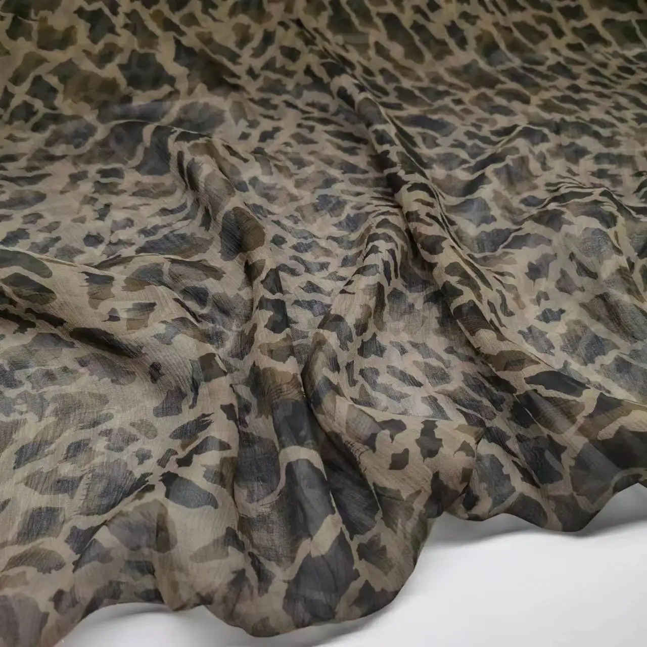 얇은 뽕나무 실크 크레페 원단 레오파드 조젯, 통기성 바느질 스카프 소재, 빅딜