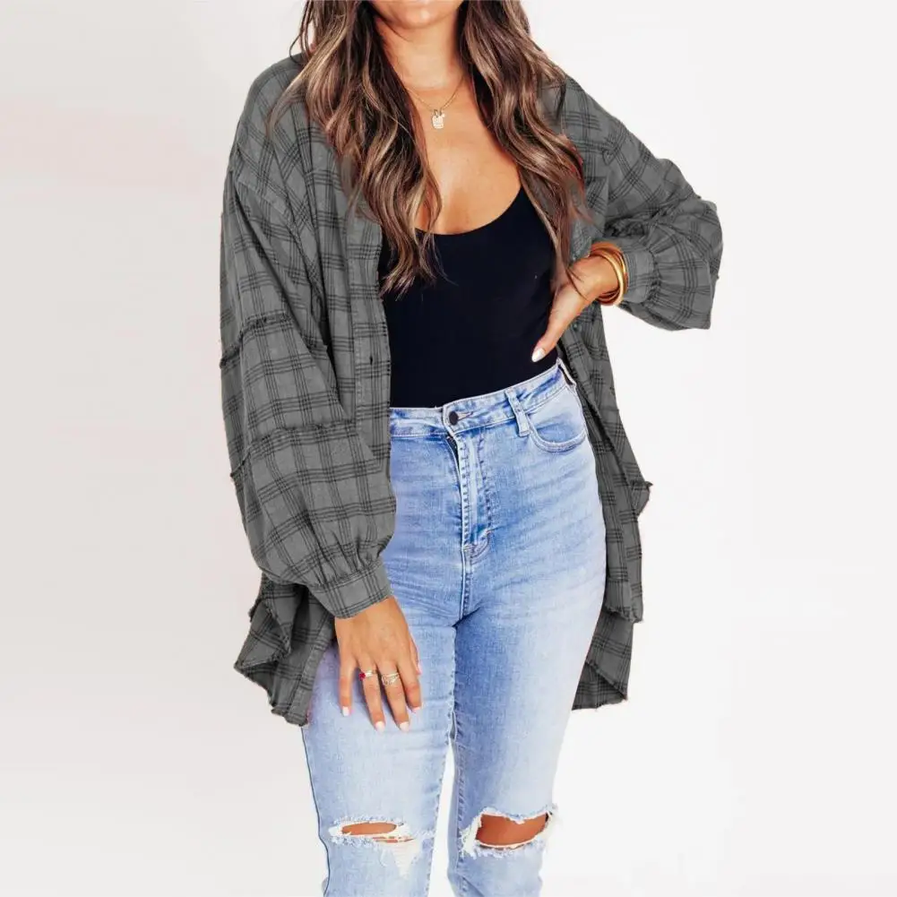 Women Checkered Shirt Lapel Long Sleeve Shirt Tops Single Breasted Distressed Tassel Edge Oversized Fit Blouse With Flap Pockets