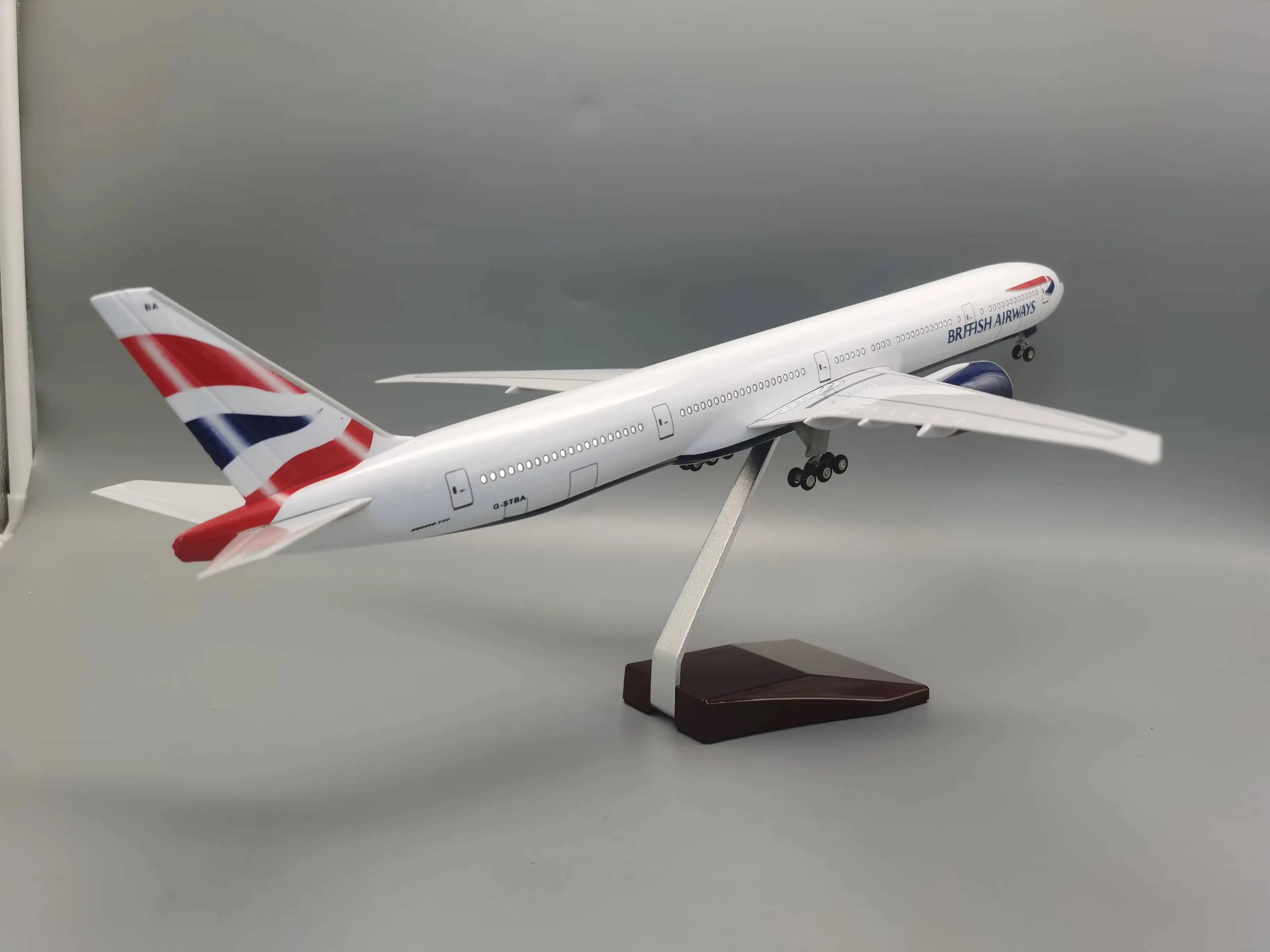 47 cm Flugzeug Diecast 777 British Airways Modellflugzeug mit Licht und Rad Harzmodell Spielzeug Junge gesammeltes Geschenk von Aviat