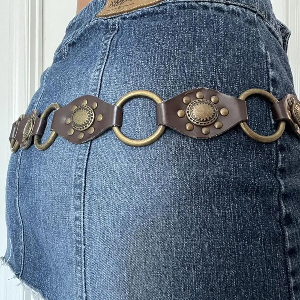 Vintage Y2K Disc Belts Metal Buckle Round Hollow Belt Retro Exaggerated PU Belts Women