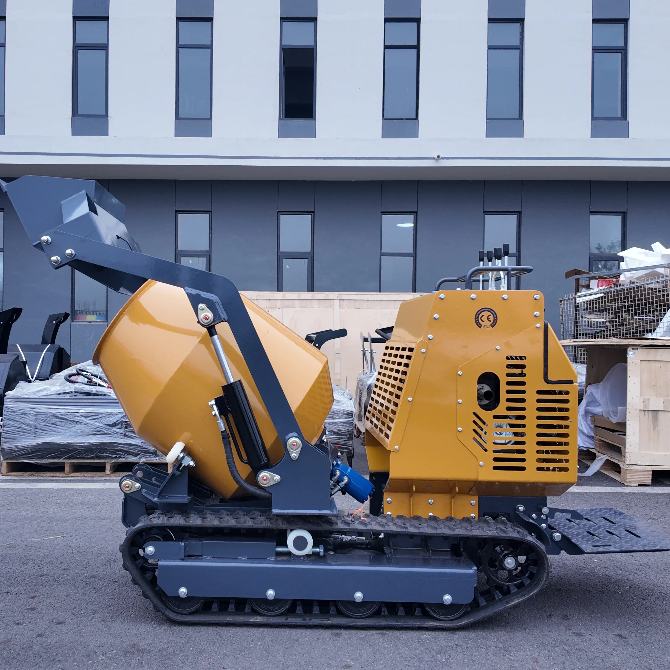 

Экономичный гусеничный бетоносмеситель-самосвал AC750 с двигателем Briggs&Stratton