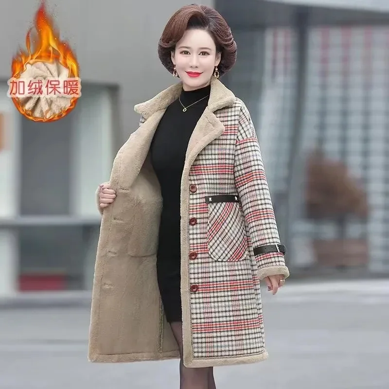 

Зимнее плюшевое пальто для мамы среднего возраста, плотное теплое длинное шерстяное пальто большого размера, модная женская куртка-парка в клетку XQ712