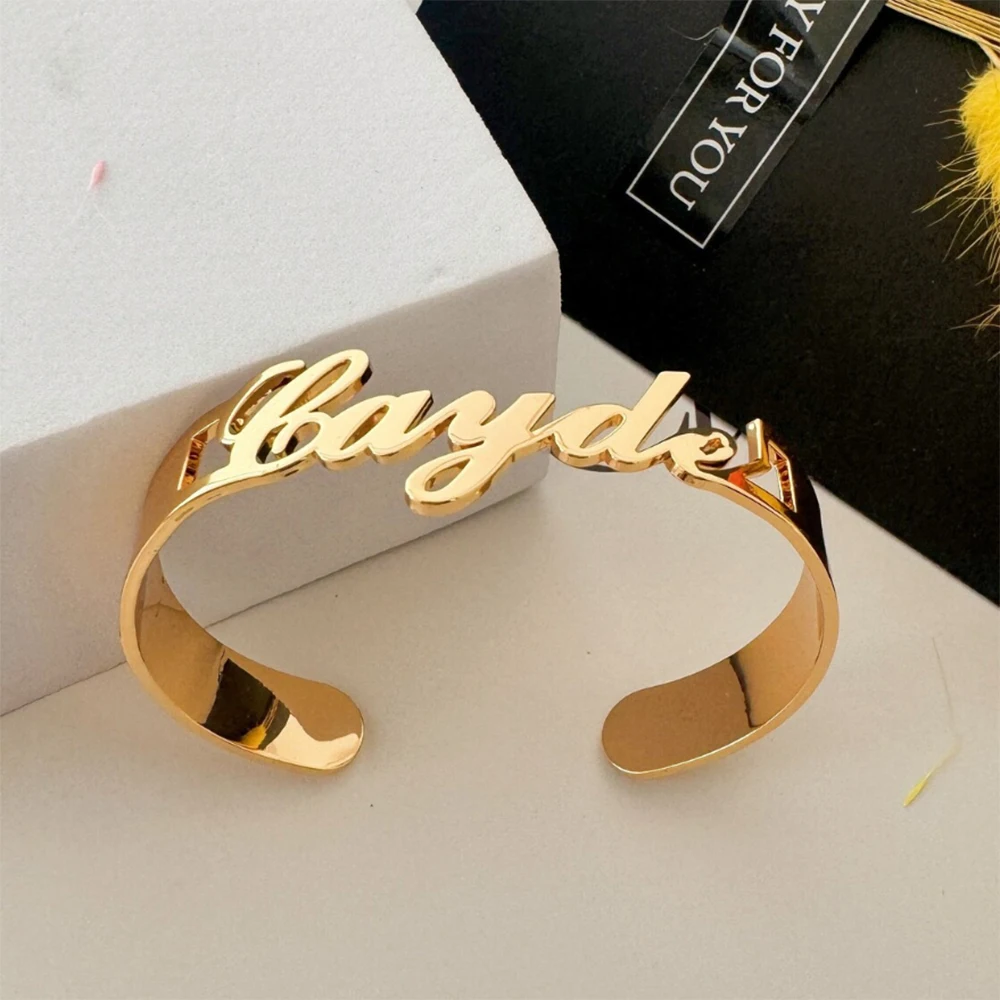 

Популярный браслет из нержавеющей стали с индивидуальным именем, регулируемые аксессуары в европейском и американском стиле, изысканный браслет