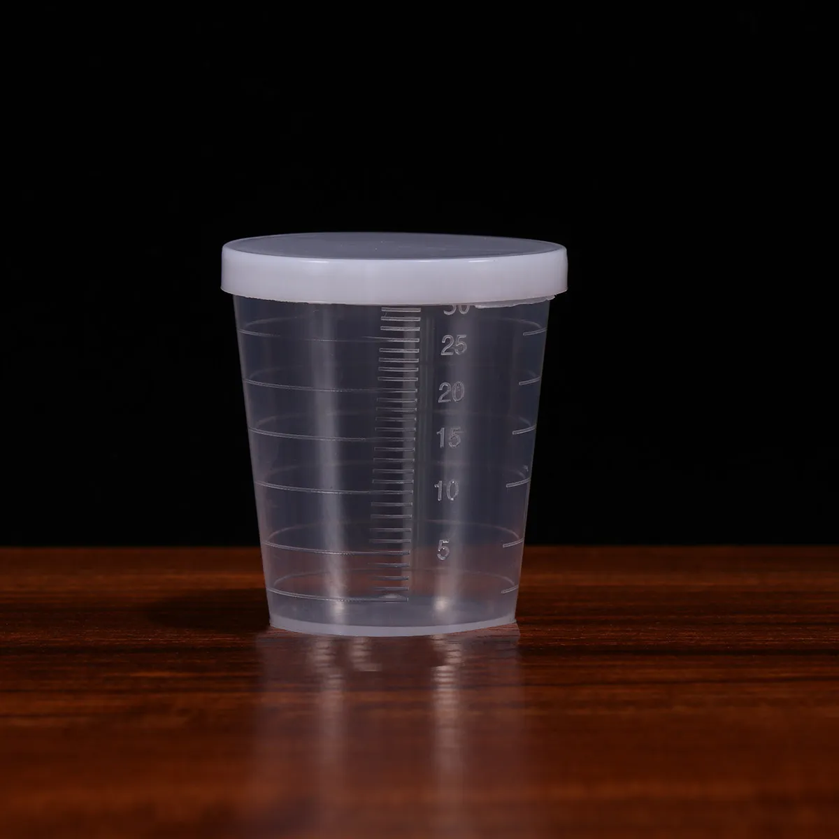 50Pcs 30ml Transparent Plastic Measuring Cups Disposable Lightweight Specimen Containers with Lid for Kitchen Laboratory