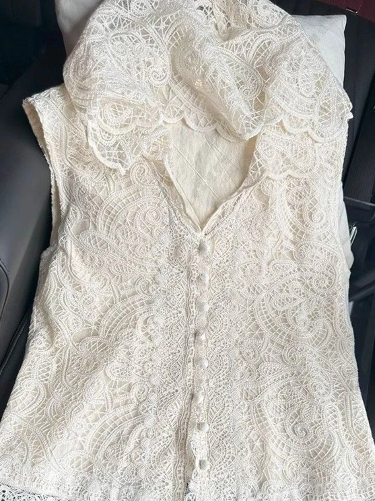 

Korean Vest Women Clothing Sleeveless V-neck Hollow Out Waistcoat 2025 Ropa Mujer Hooded Lace Tops Fashion Summer Tunic Tanks