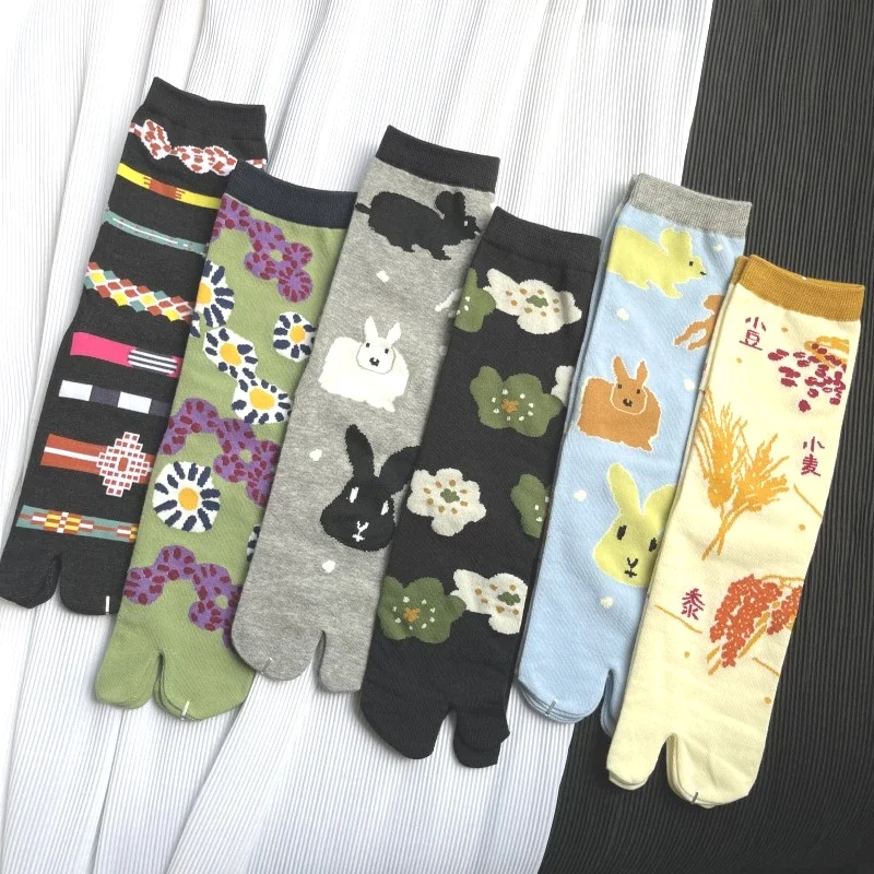 Cartoon Art Tabi Socks For Women Japanese Harajuku Split Toe Socks Wysokiej jakości czesana bawełna Cienkie skarpetki Crew Cute Two Toe Socks