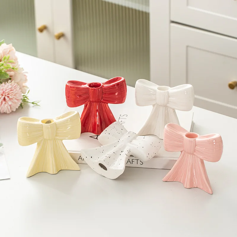 Fashion Creative Korean Style Bowknot Ceramic Aromatherapy Candle Holder Candlestick Ornament for Home Living Room Bedroom Decor