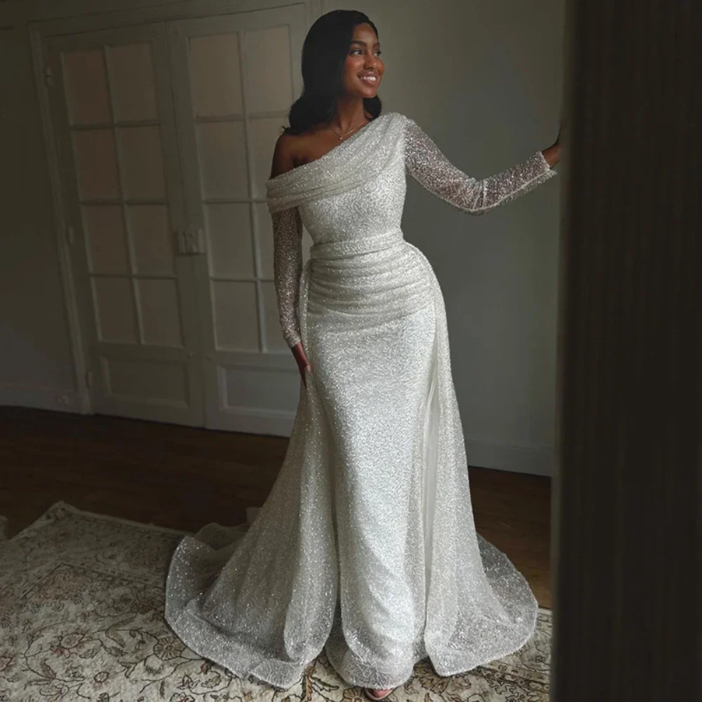 

Chic Sequined Wedding Dresses White Fashion Long Sleeves Pleat Mermaid Gowns Elegant Sweep Train Custom Made Bride Dresses