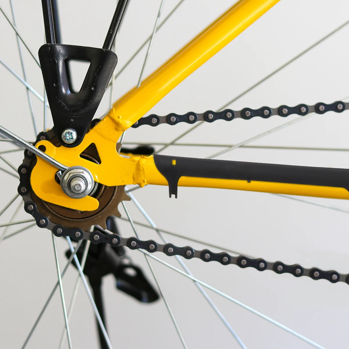 

4Sets Bike Chain Protector Durable Plastic Resin Stable Fixed Belt Simple Practical for Mountain Road Foldable Bike Frame Cover