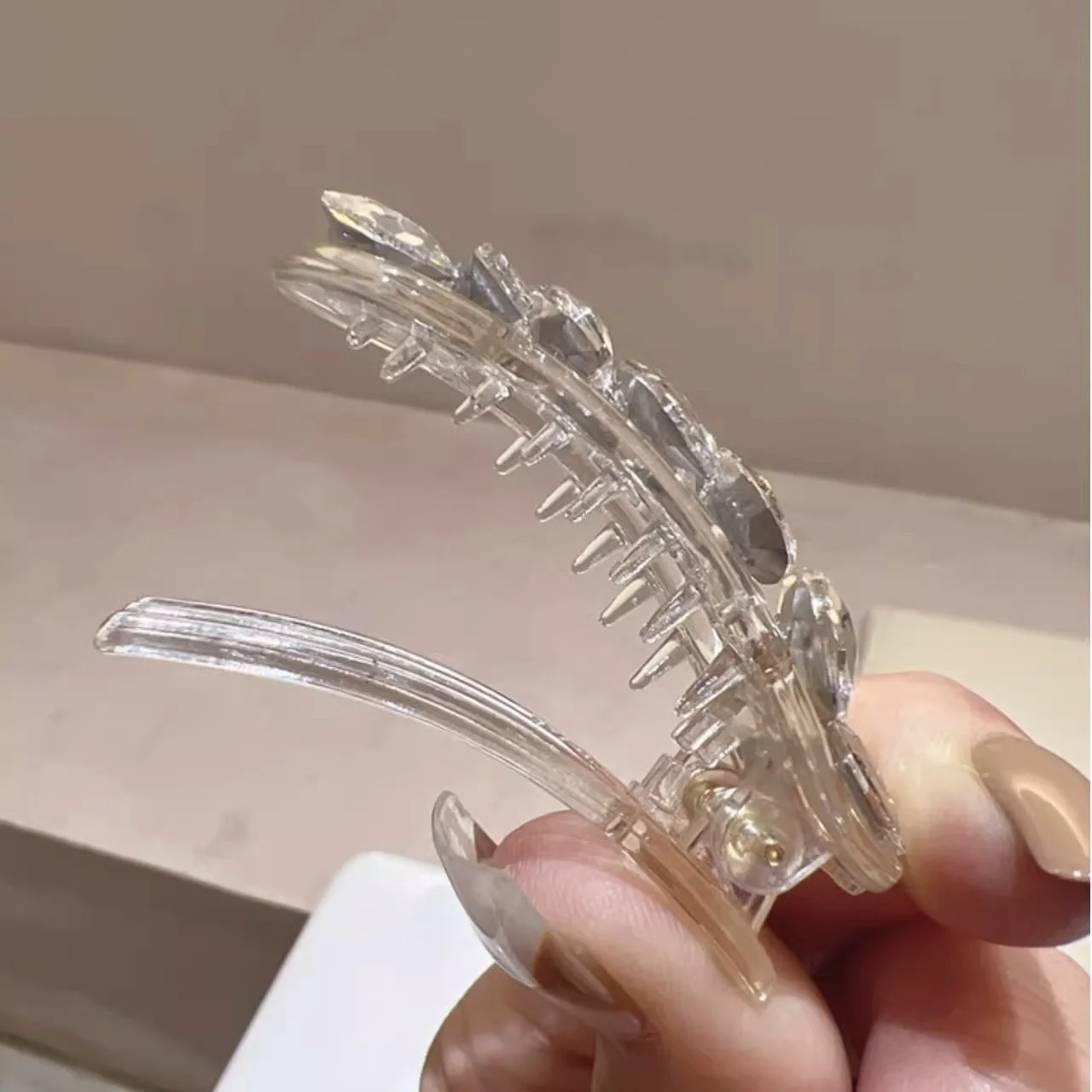 Leichter, luxuriöser, superglänzender Diamant-Haarnadel-Haarschmuck für Frauen – Detail 6