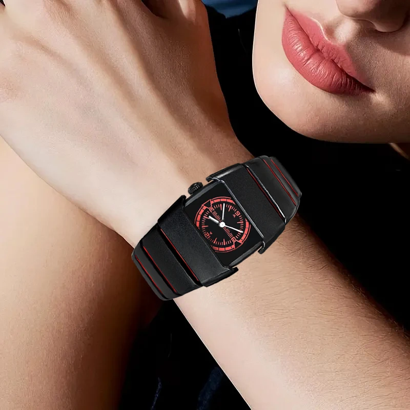 Nouvelle mode à la mode Cool montre pour hommes et femmes Style créatif Alien Design Quartz à la mode mâle femme Style exercice montre