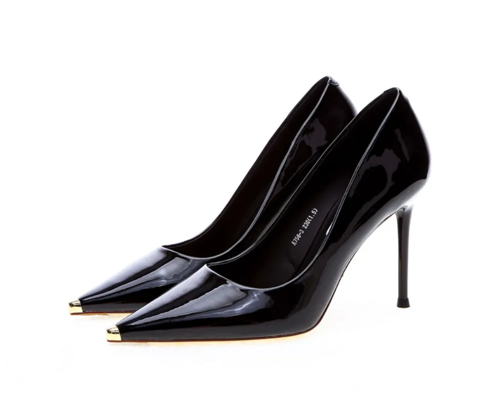 2024 Spring/Summer/Autumn New High Heels Korean Edition Thin Heel Lacquer Leather Black Temperament Pointed High Heels