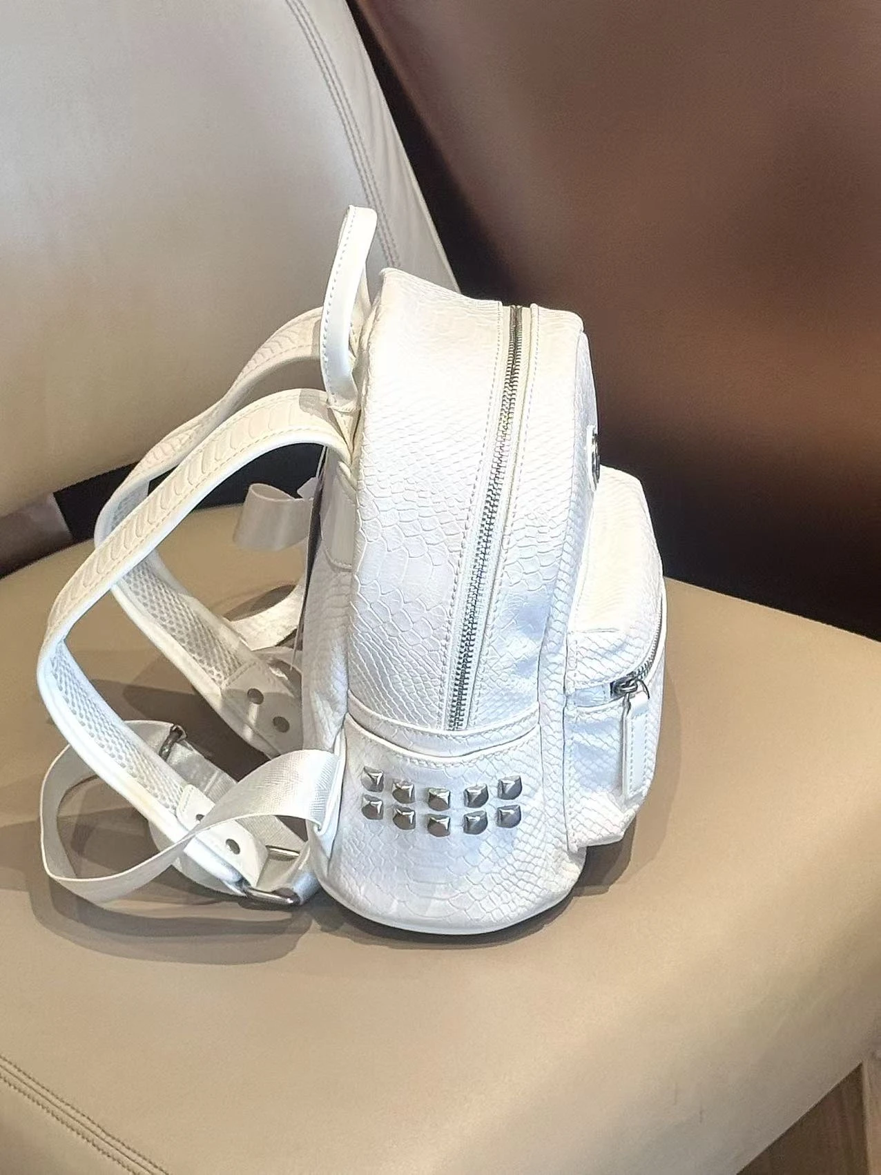 elegante-zaino-da-donna-con-motivo-a-scaglie-di-serpente-borsa-a-tracolla-in-morbida-pelle-di-lusso-versatile-e-alla-moda-marca-mack-jennifer