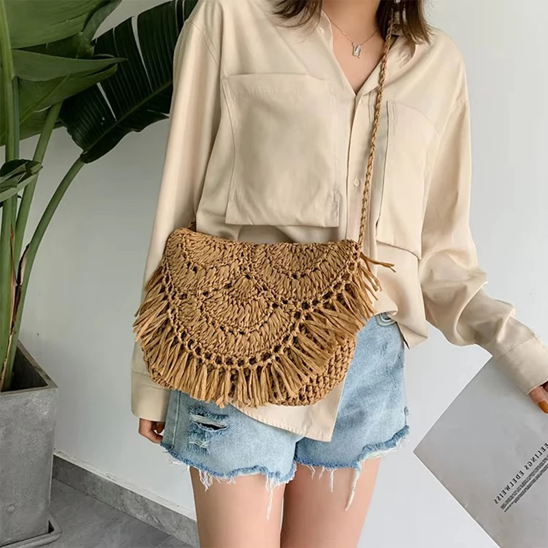 2024 New Summer Straw Bags Handmade Tassel Small Beach Bags Raffia Rattan Woven Handbags Vacation Shoulder Crossbody Bags Clutch