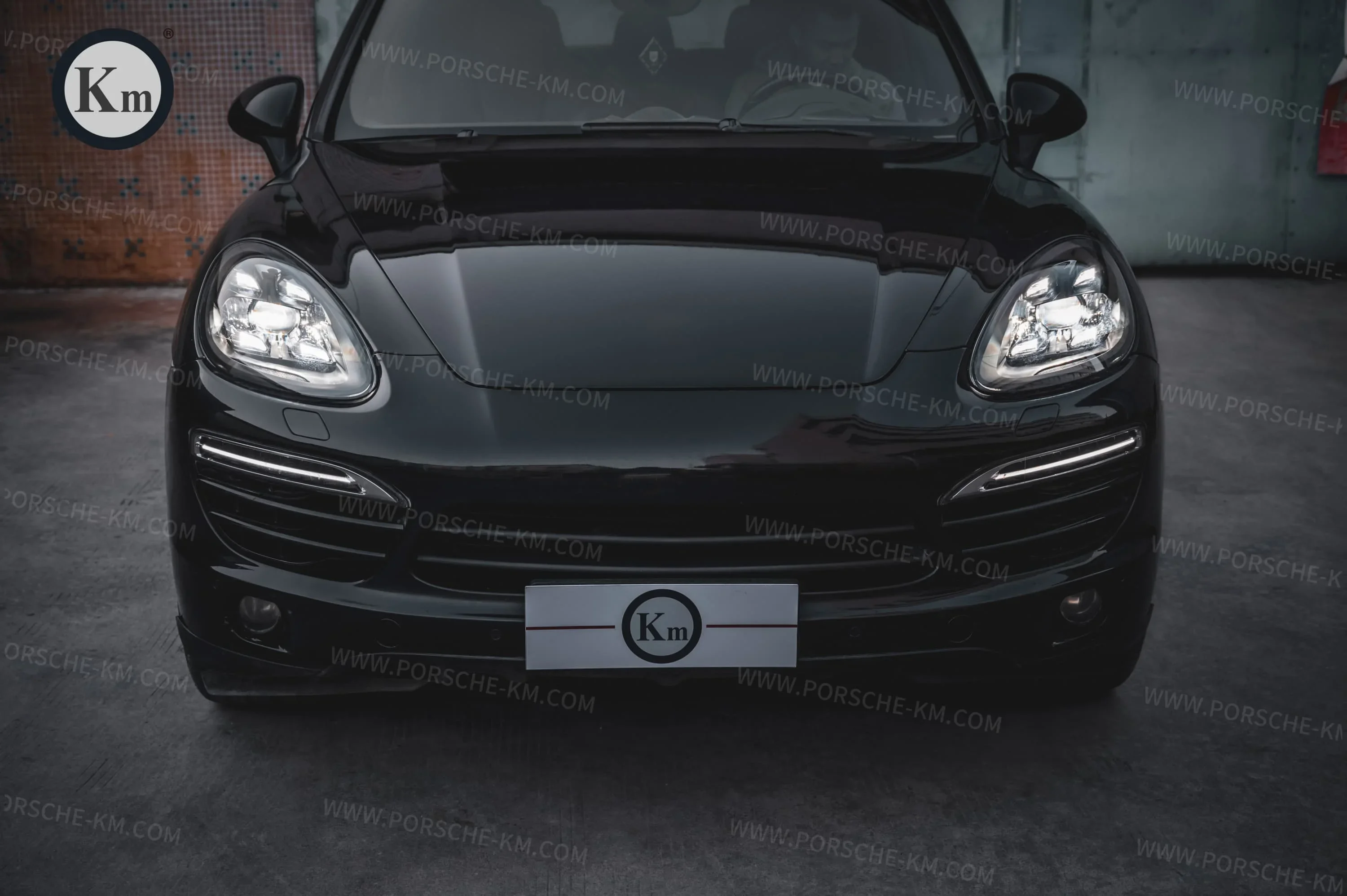 KM High Quality Matrix LED Headlight for  Cayenne 2011-2014 to 2018 PDLS Style Plug-and-Play Front Lamp Replacement