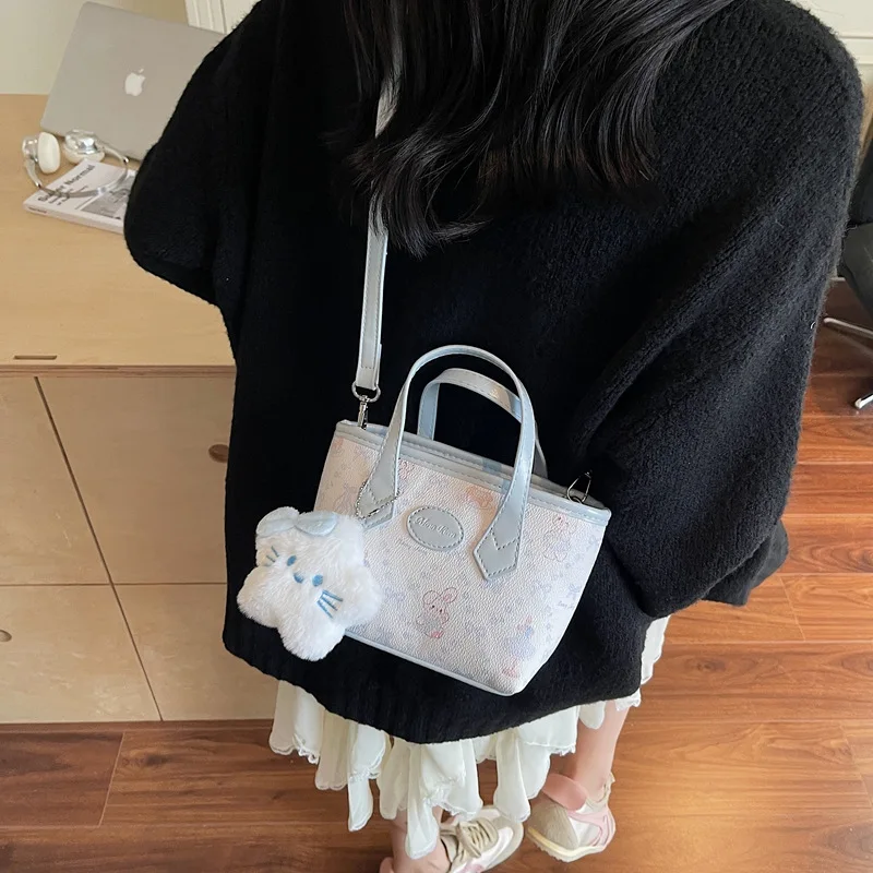 

Новинка 2025 года, шикарная сумка через плечо для женщин, минималистичный ручной кошелек на плечо, модная сумка в подарок