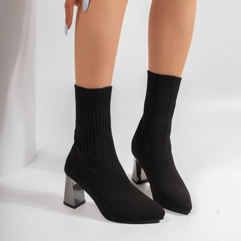 Damen 2026 Herbstmode Einfarbige Elastische Stiefel mit Spitze und Hohem Absatz, Markendesign Einfarbige Knöchelstiefel – Detail 3
