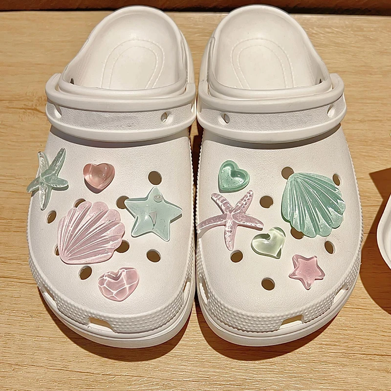 1 Set Niedliche Seestern-Muschel-Schuhverzierungen aus Harz DIY Clogs Sandalen Gartenschuh-Deko Mädchen-Accessoires Schnallen Anstecknadeln Geschenk