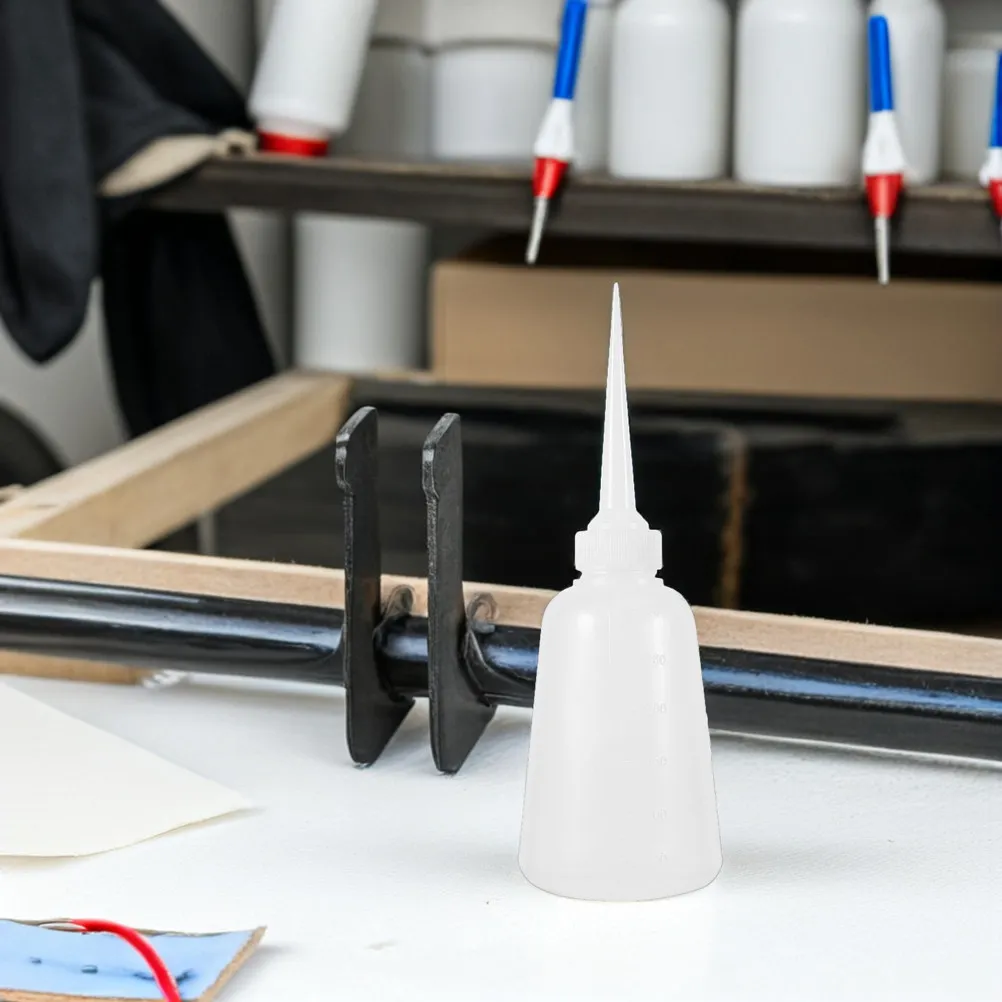 4Pcs Oil Squeeze Bottle 300ml Pet Pointed Tip Applicator for Industrial Glue Liquid Dispensing DIY Oil Squeeze Bottle