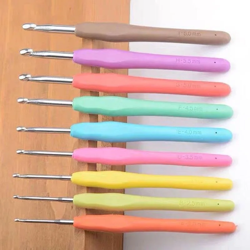 13pcs 2.0-10mm Complete Set of Multicolor Crochet Grip Comform to Ergonomic Crochet Hook Yarn Weave Crochet Needles DIY Tools