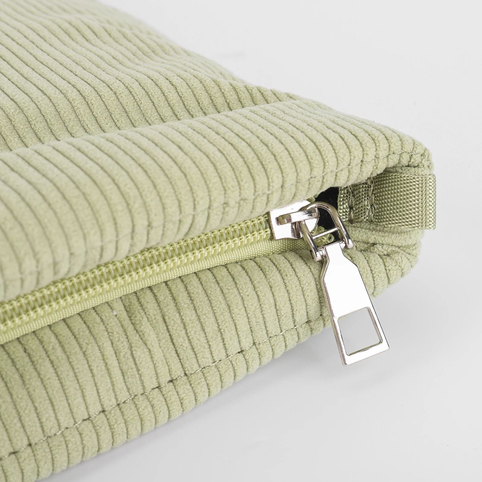 

Puffy Cotton Laptop Sleeve Shockproof Quilted Notebook Pouch with Shoulder Strap Tablet Sleeve Bag for Women Men