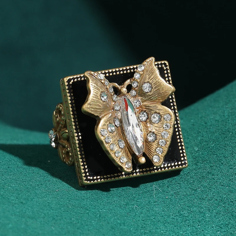

Vintage Large Square Black Enamel Butterfly Rings Retro Gold Color Jewelry Designer Luxury For Women Travel Elegant Accessories