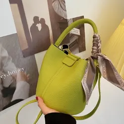 Koreańska moda Pu skórzane torby kubełkowe dla kobiet 2023 designerskie torby na ramię Crossbody miękkie damskie torby torba listonoszka na ramię