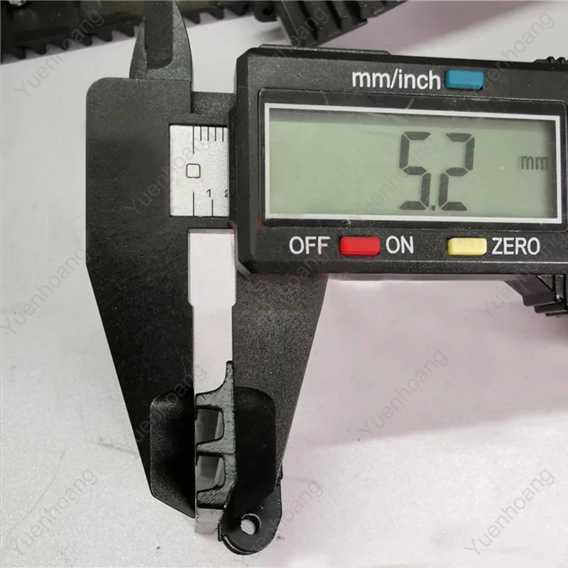 5PCS For 1/12 Scale Hydraulic Excavator/Engineering Vehicle Model Track 5CM Width Zinc Alloy Chain Plate Assembly Modified Parts