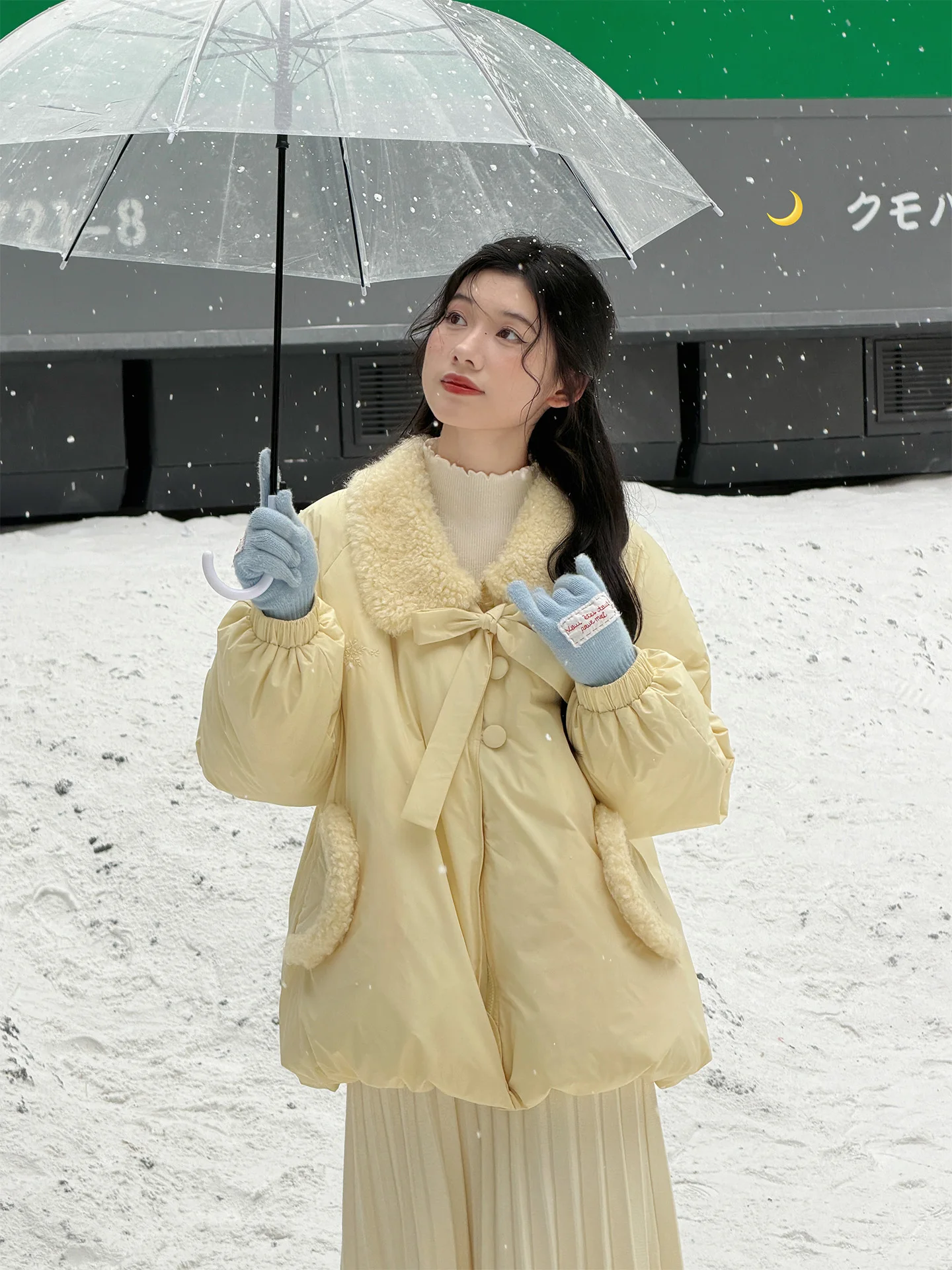 

Soft Sle down Jaet Yellow Buttercr Flower Bud Embroidery Snowflake Pattern Warm Long Sve Coat Regular Length