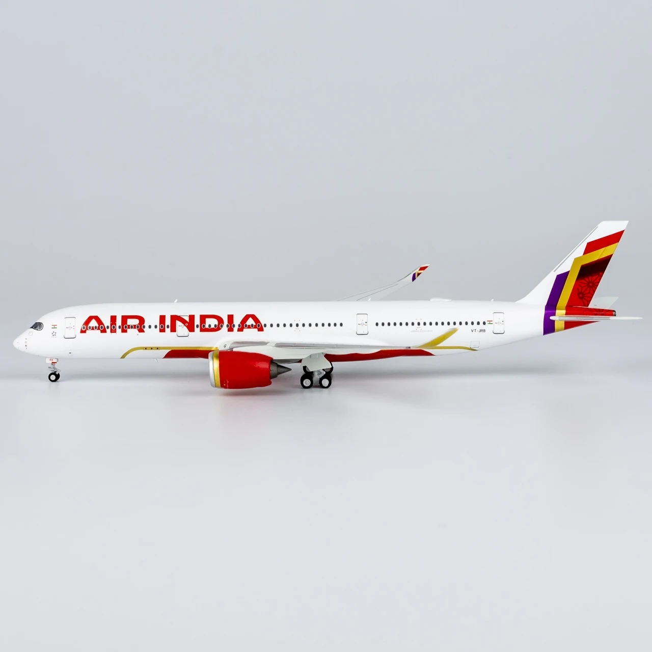 39060 Alloy Collectible Plane Gift NG Model 1:400 Air India 