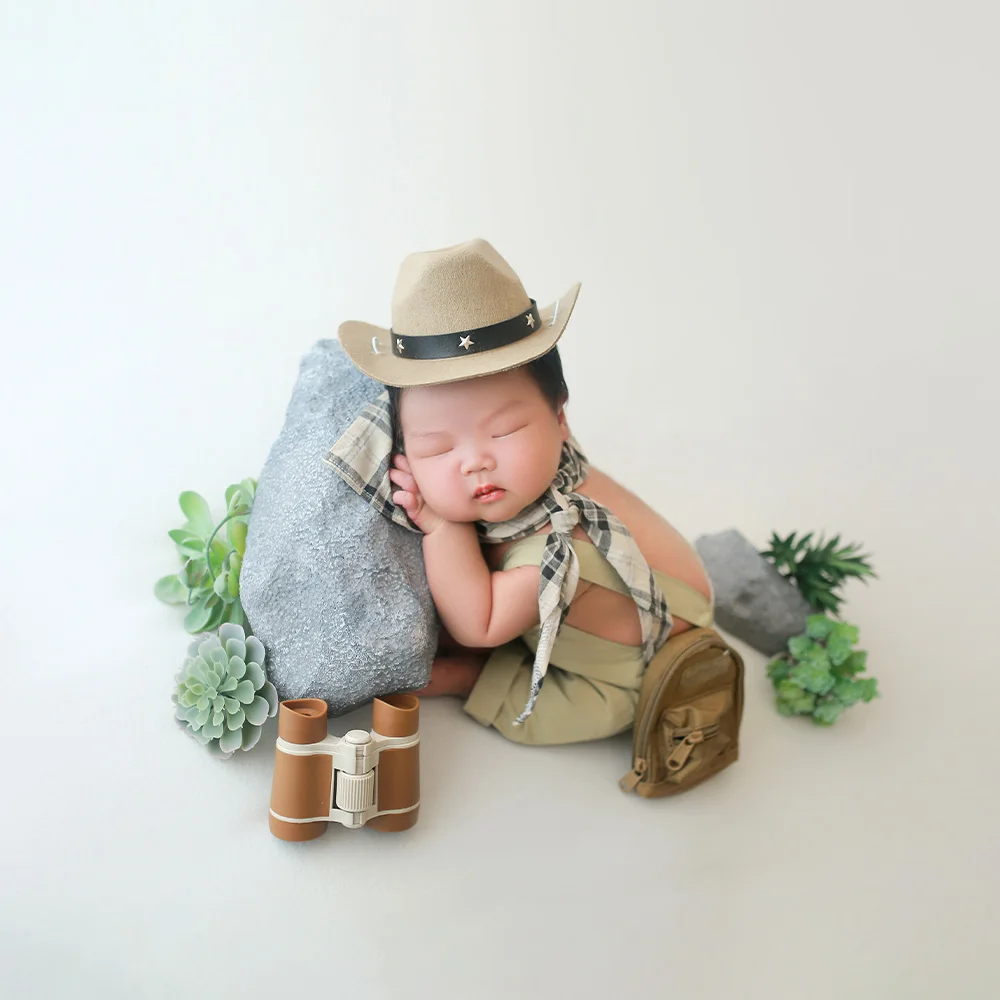 

Newborn Photography Outfits Little Baby Explorer Costume Green Plants Photo Decorate Props Infant Camping Style Photoshoot Theme