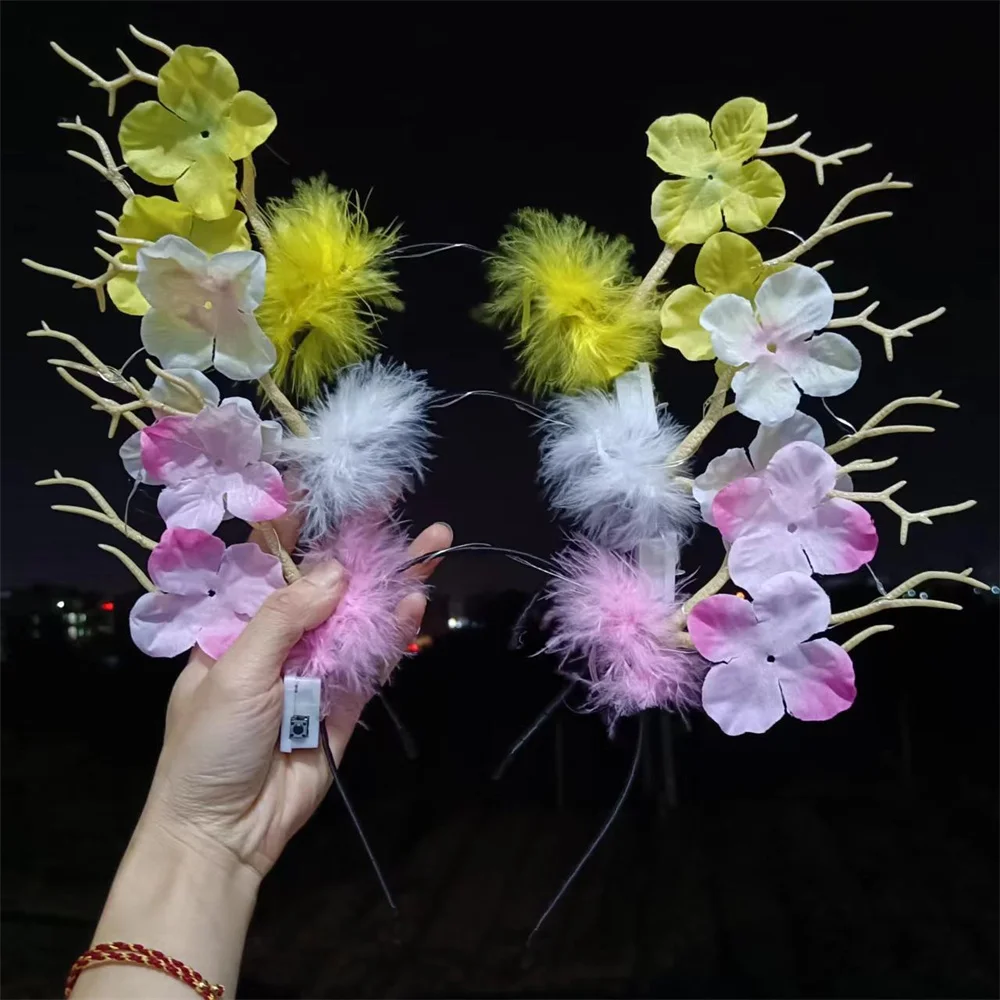 LED Glowing Antlers Headband, Plum Blossom, Feather Elk Hair Acessórios, Decoração de Natal, Party Dress Up Headdress, Novo, 2024