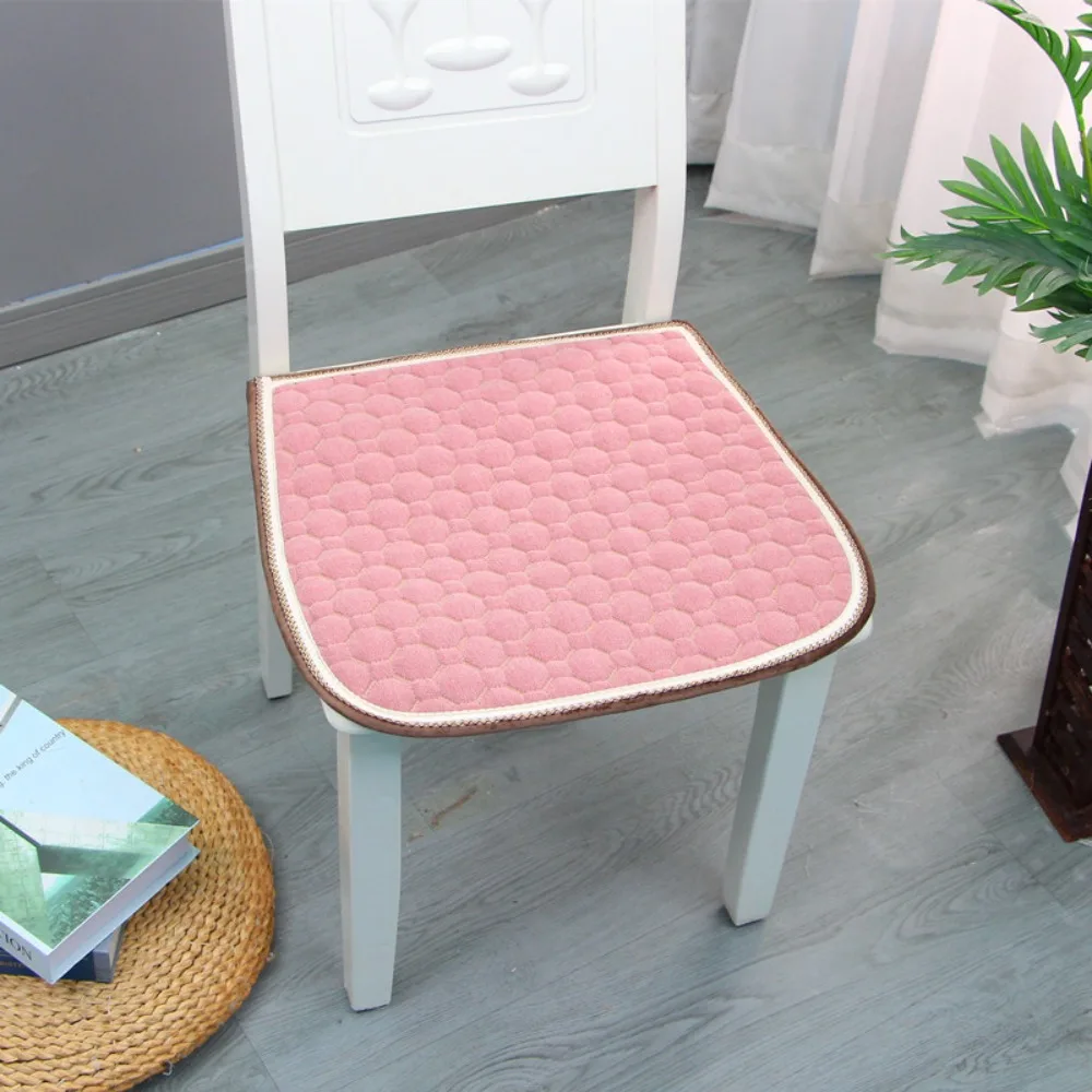 

Ergonomic Comfortable Chair Mat Surface Grid Shape Soft Texture Sofa Cushion Square Non-Slip Design Seat Pad Sofa Use