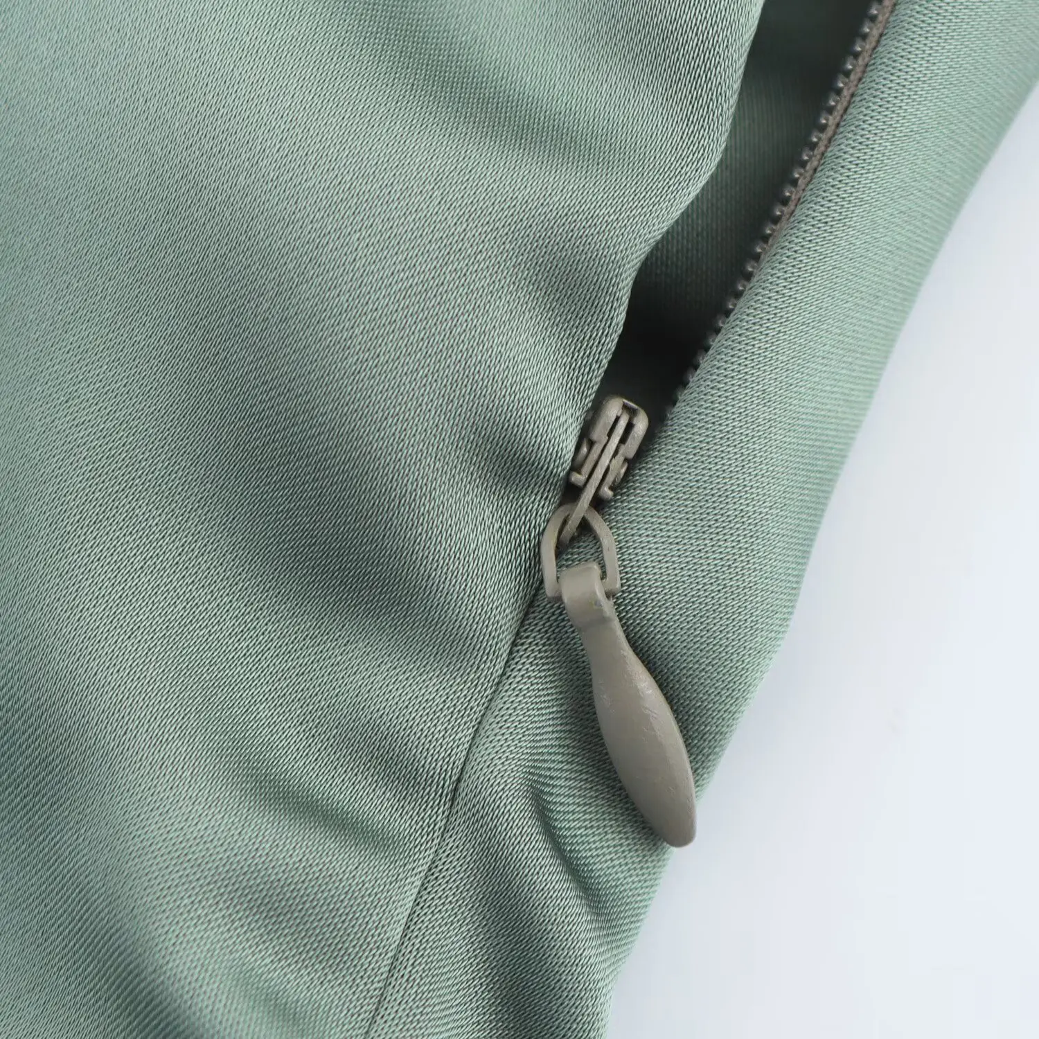 2025年夏新作 レディース エレガント セクシー Vネック シルクサテン風 ミディ丈ワンピース プロム パーティー 無地 ロングドレス