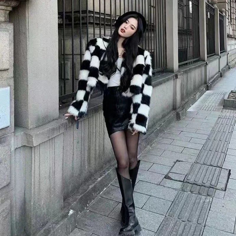 Winter Coat for Women Faux Fur Coats Jackets Warm Korean Fashion Black and White Checkerboard Streetwear Tops New