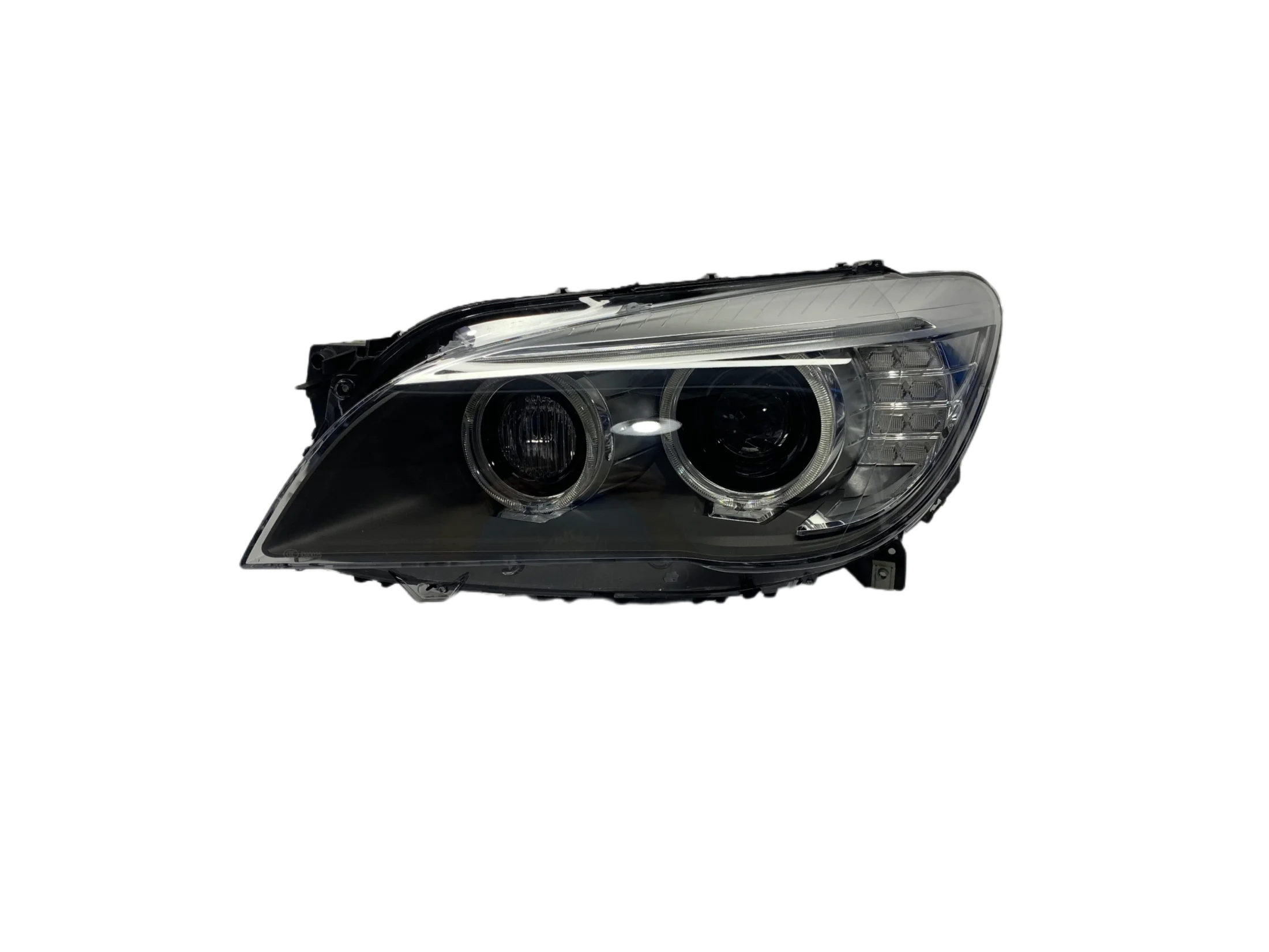 

High quality headlights suitable for BMW 7 Series F01, F02, F04 Hernia headlights with adaptive 2013-2015 headlights