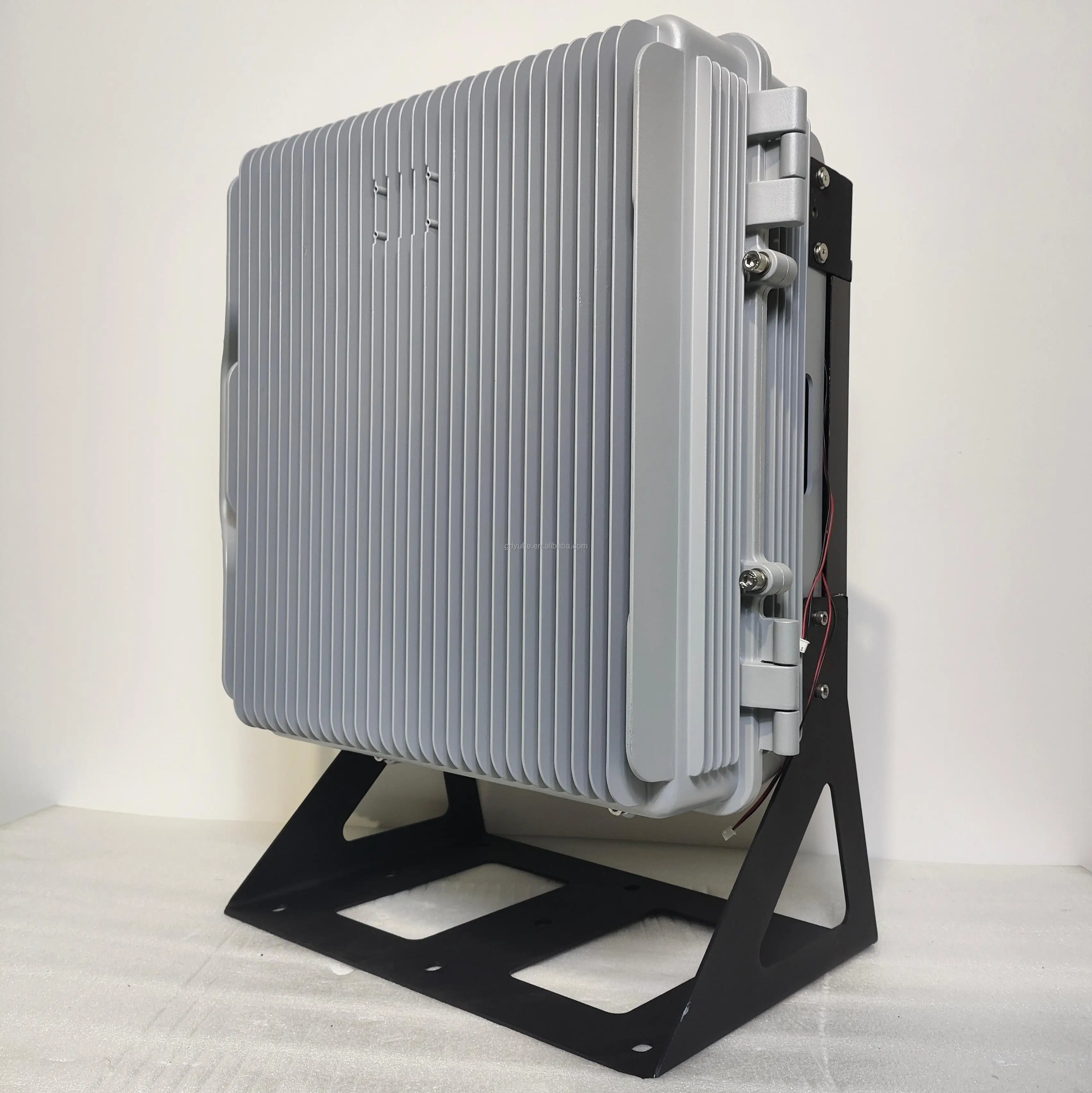 IP67 IK10 Industrial Die Casting Aluminum Distribution Box Waterproof Electronics & Instrument Enclosure with Cooling Features