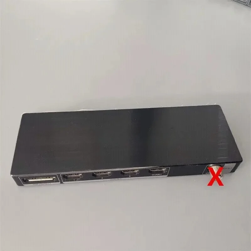 One Connect Mini Box BN96-44183A FOR UN82MU800DF UN75MU9000F UN65MU9000F UN65MU8500F UN55MU800DF（only box）