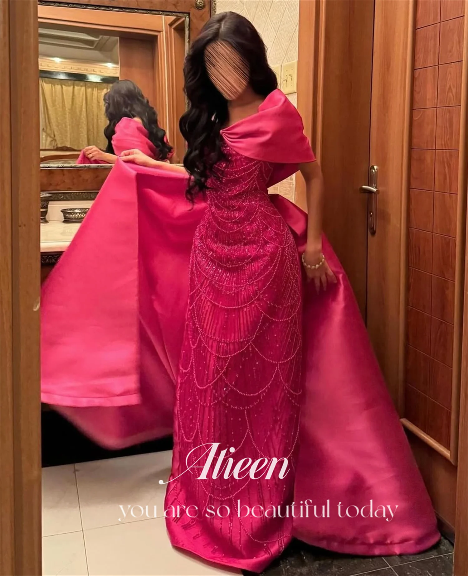 Aileen カスタマイズされたエレガントな高級イブニングドレス 2025 手作りビーズローズレッド女性の高級イブニングドレス真新しいドレス