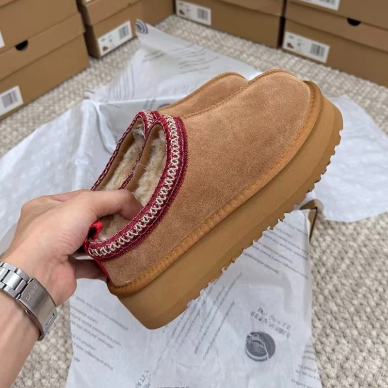 Luxury Designer Mini Classic Style Ladies Warm Ankle Snow Boots Fur Inside Anti Slip Platform Shoes 2027 NEW